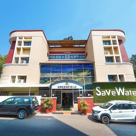 Hotel Green Field Satara Esterno foto